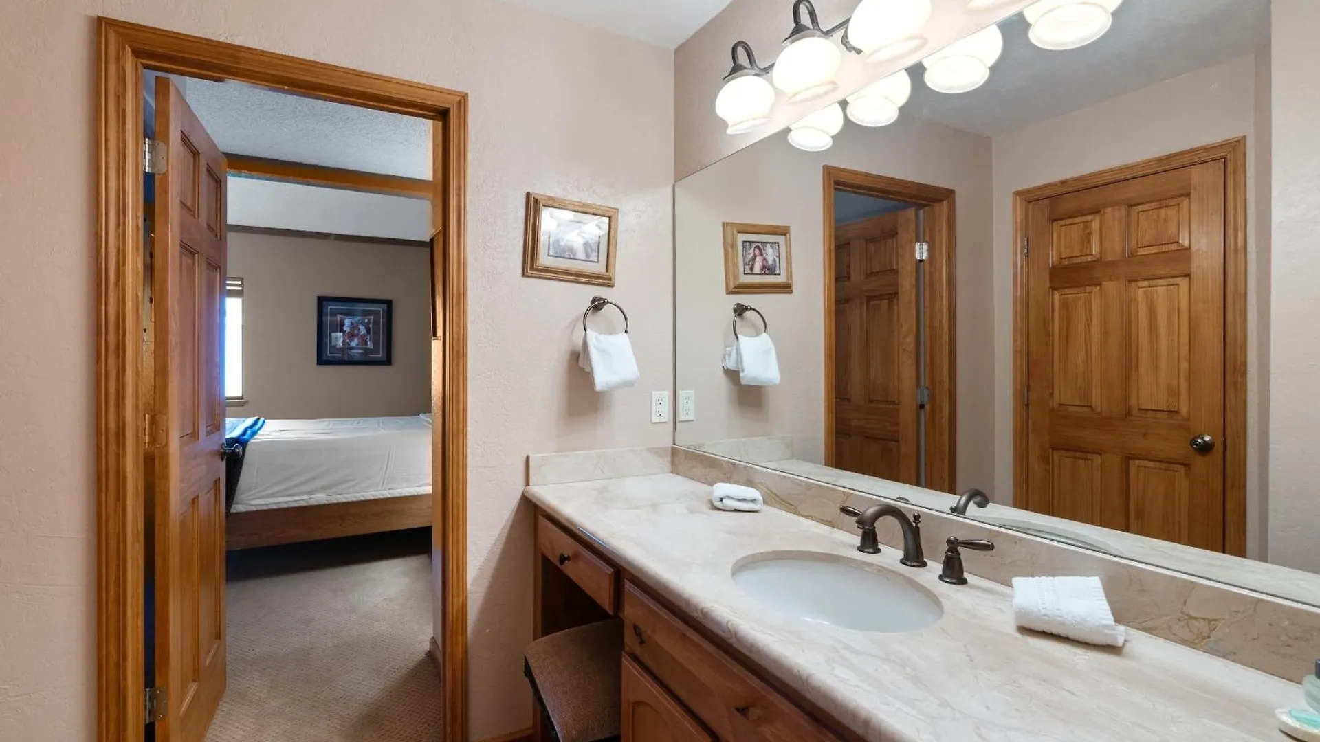 Summit By 101 Great Escapes Apartment Mammoth Lakes United States